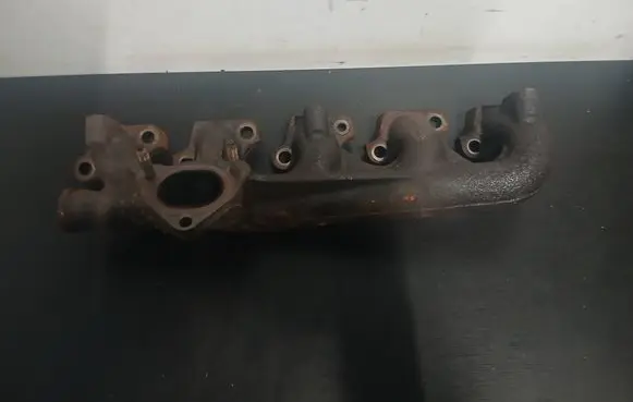 Volvo XC90 Exhaust manifold 30731980