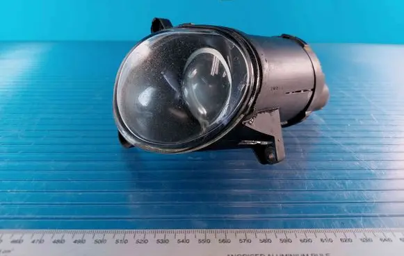 Volkswagen PASSAT B5 Front fog light 3B7941700A