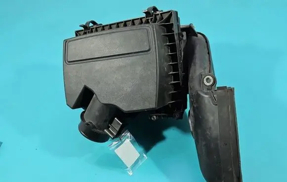 Ford Mondeo MK V Air filter box GT439C675BA IMPRK1589042