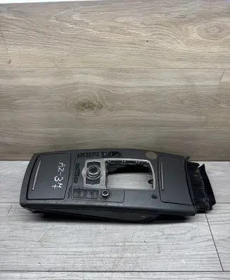 Audi A6 S6 C6 4F Center console 4F1864261H 17647
