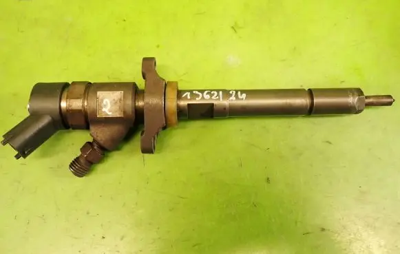 Citroen Xsara Picasso Fuel injector 0445110239