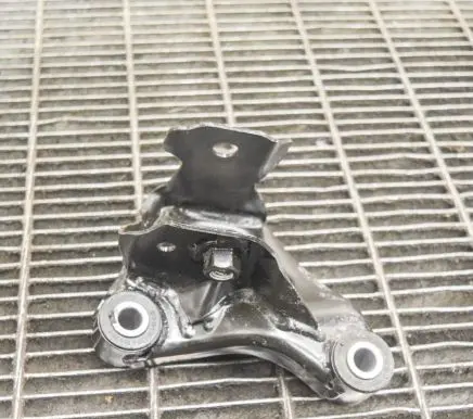 Tesla Model 3 Engine mounting bracket 111023300C 111152100B