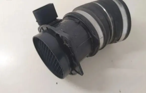 Mercedes-Benz C W203 Mass air flow meter 1110941191