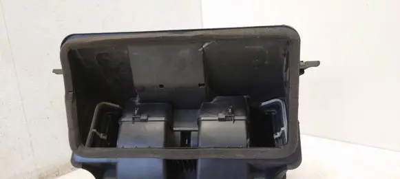 Mercedes-Benz Vito Viano W639 Interior heater climate box assembly A6398304360 6398304360