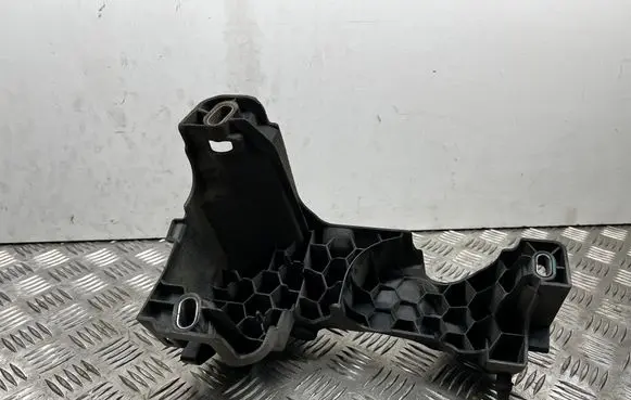 Other engine bay part