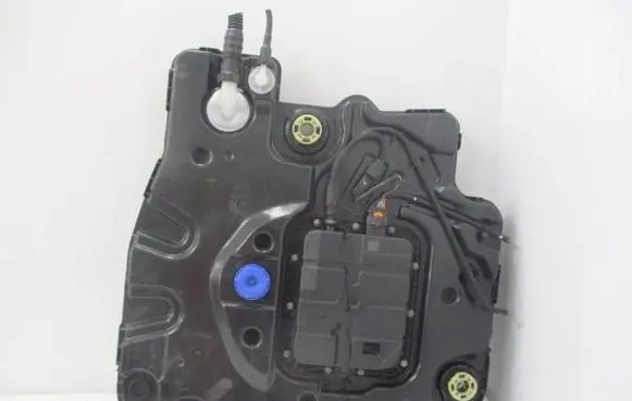 Citroen C3 AdBlue liquid reservoir 9827216280