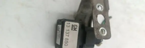 Opel Zafira B Sensor 13137850