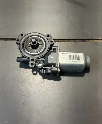 Hyundai Sonata Rear door window regulator motor 400898