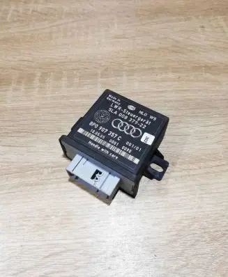 Audi A6 S6 C6 4F Light module LCM 5LA00837922 8P0907357C