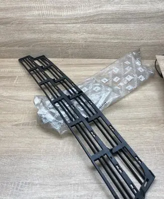 Citroen Saxo Front bumper lower grill 9627614277