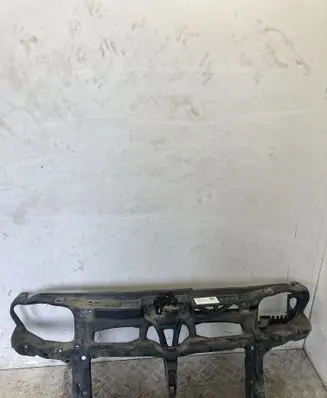 Volkswagen Golf IV Radiator support slam panel