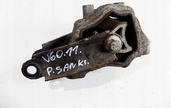 Volvo V60 Engine mount bracket