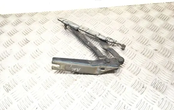 Audi 80 90 S2 B4 Tailgate/trunk/boot hinge 8A5827301
