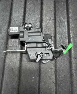 Volvo S90, V90 Seat back rest lock catch 31436463 3084508 253917