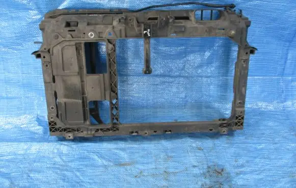 Mazda 2 Front axle beam 