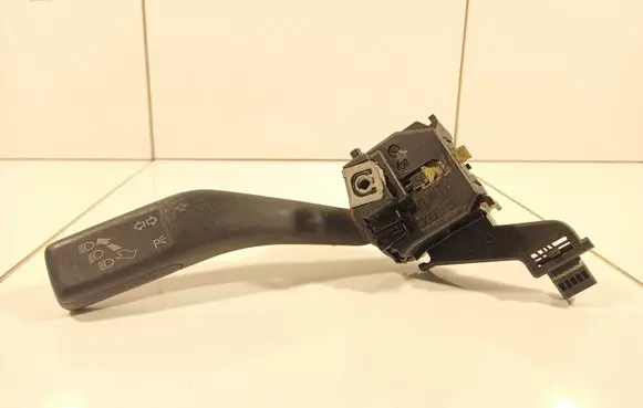 Skoda Octavia Mk2 (1Z) Indicator stalk 1K0953513E 01103510