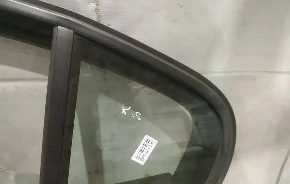Renault Laguna III Rear vent window glass AS2