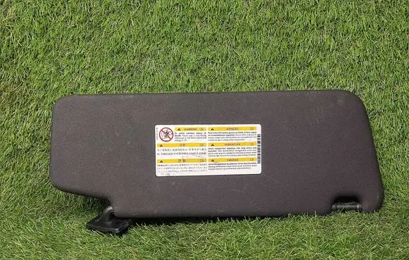 Mercedes-Benz C W204 Sun visor A2218173120