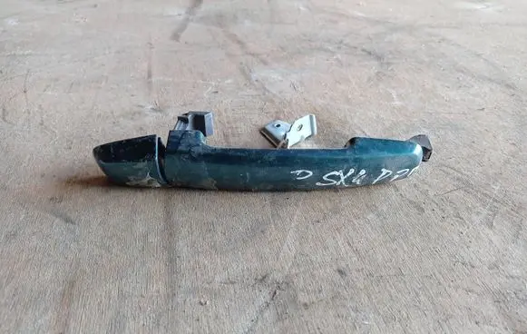 Suzuki SX4 Front door exterior handle