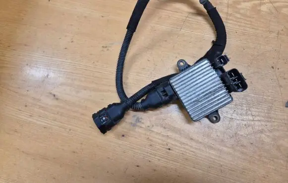Hyundai Sonata Heater blower fan relay 253853K400