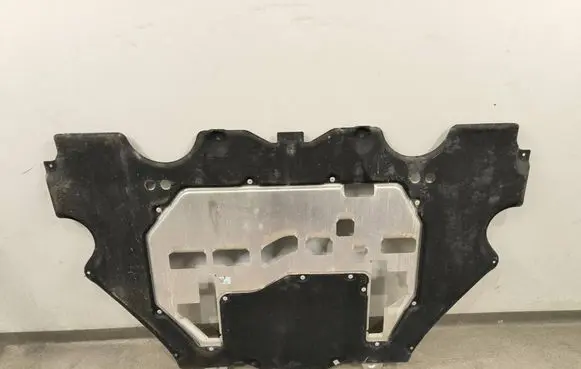 Porsche 718 Cayman 982 982c Engine splash shield/under tray 982825213D