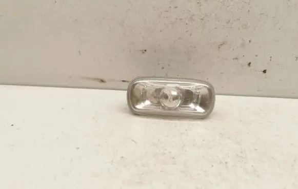 Audi A6 S6 C5 4B Front fender indicator light 8E0949127