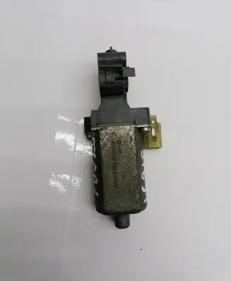 BMW 7 E65 E66 Seat adjustment motor 8316640 0390201995