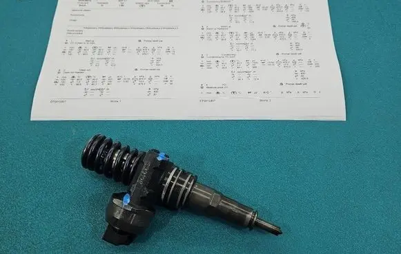 Volkswagen Golf V Fuel injector 0414720215 IMPRK1599198