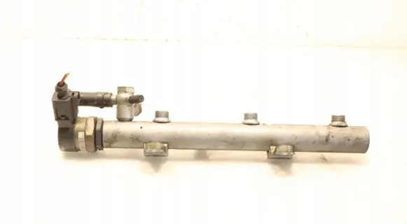 Volkswagen Touareg I Fuel main line pipe 059130090