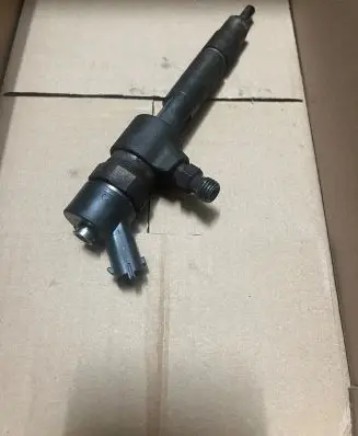 Opel Zafira B Fuel injector 0445110276