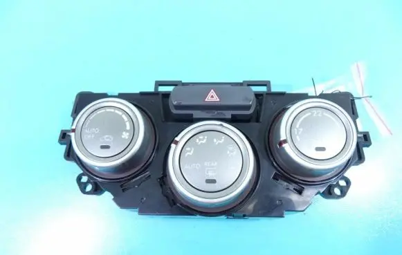 Subaru Impreza III Climate control/heater control trim 503722-6670B IMPRK1250645