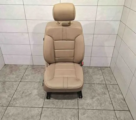 Mercedes-Benz R W251 Front passenger seat A2518603269