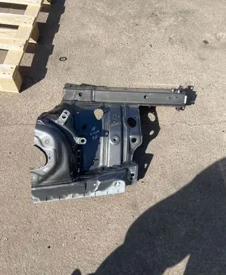 Mercedes-Benz A W176 Front side member 