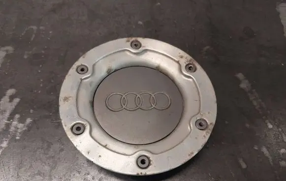 Audi A6 S6 C5 4B Original wheel cap 8N0601165A