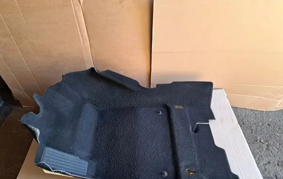 Polestar 2 Interior carpet 31696015