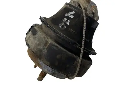 Volvo V70 Engine mount bracket 9485551