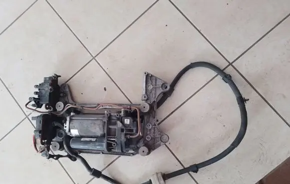 Porsche Panamera (971) Air suspension compressor/pump 4430203001