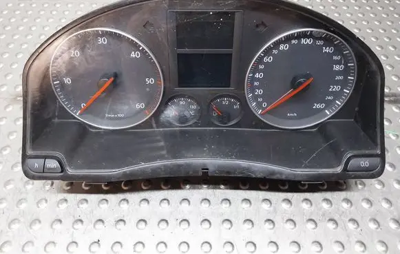 Volkswagen Golf V Speedometer (instrument cluster) S26383343 1K0920862B