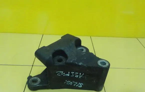 Fiat Ducato Engine mounting bracket 504105914