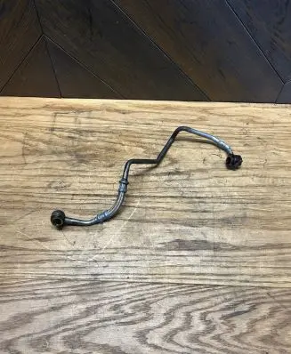 Opel Crossland X Turbo turbocharger oiling pipe/hose