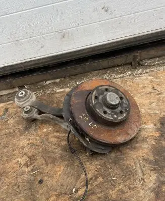 Mercedes-Benz E W212 Front wheel hub 212120310890L F4170