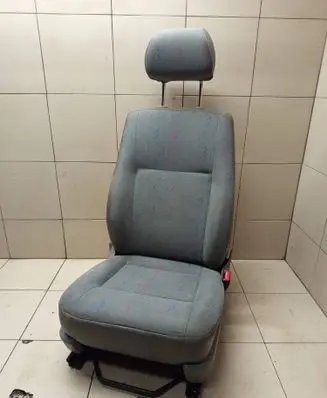 Volkswagen Transporter - Caravelle T5 Front passenger seat 