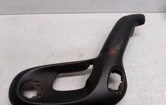 Opel Vectra B Rear door handle trim 90503251