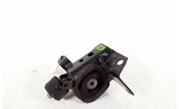 Toyota Corolla E120 E130 Engine mount bracket 12372-0D090