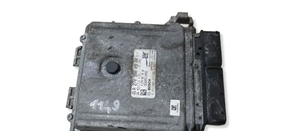 Mercedes-Benz A W176 Engine control unit/module A2709000900