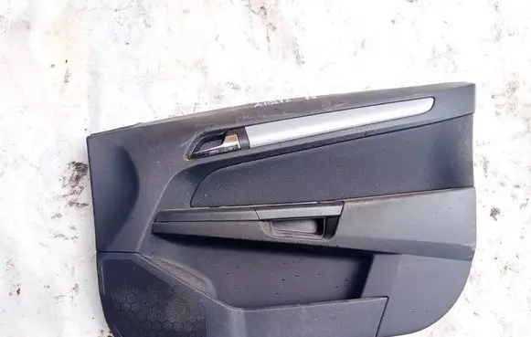 Opel Astra H Front door card panel trim 13153882