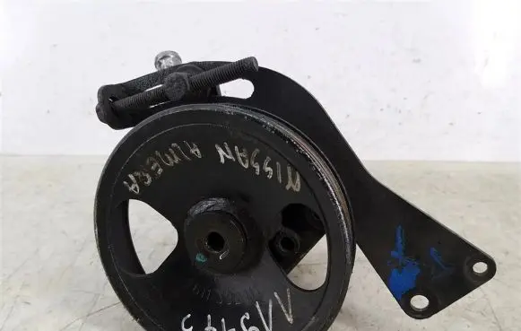 Nissan Almera N16 Power steering pump 7611332111