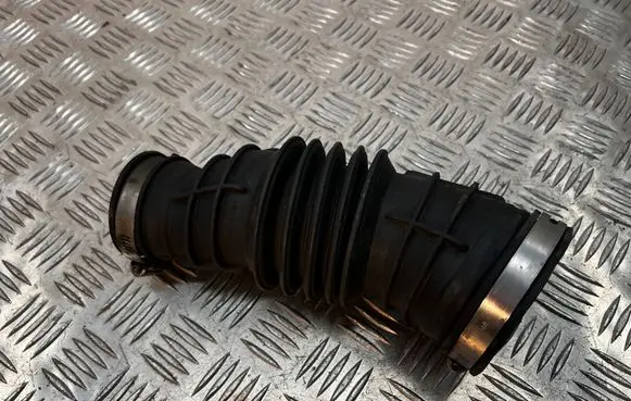 Air intake hose/pipe