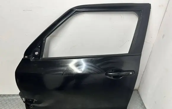 Suzuki Swift III Front door