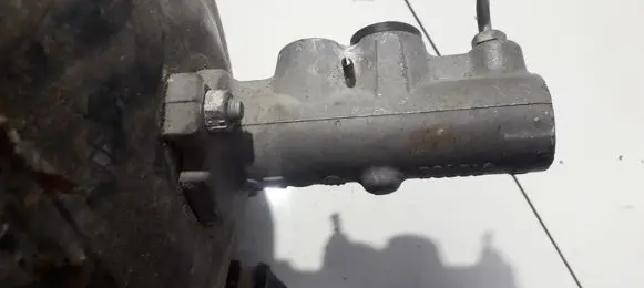 Volvo S40, V40 Master brake cylinder